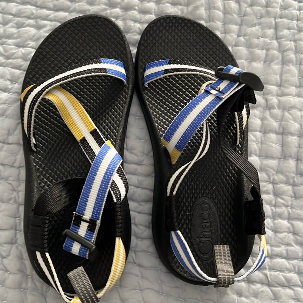 Chaco sandals kids size 3, barely worn. Blue, white and yellow stripe.